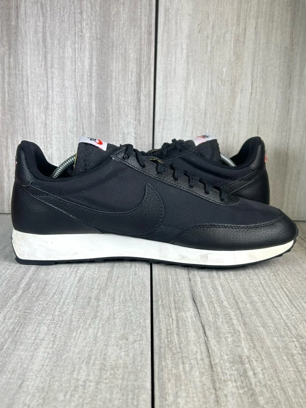 WORN 1X Nike Air Tailwind 90 Waffle Retro Black Athletic Sneaker Mens Size 10.5